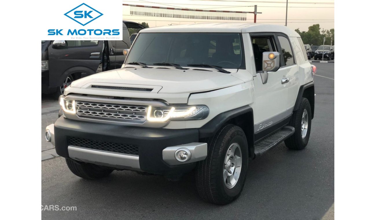 Toyota FJ Cruiser 4.0L V6, DVD + REAR CAMERA, BACK SENSORS, ALLOY RIMS 16'', 4X4, CRUISE CONTROL, CODE-75032