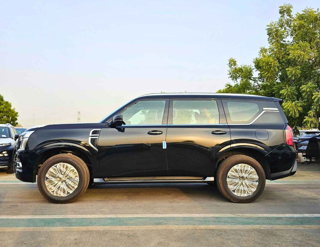 نيسان باترول SE PLATINUM | 3.8L V6 PETROL | 360* CAMERA | POWER SEATS | FULL OPTION (CODE # SE PLATINUM)