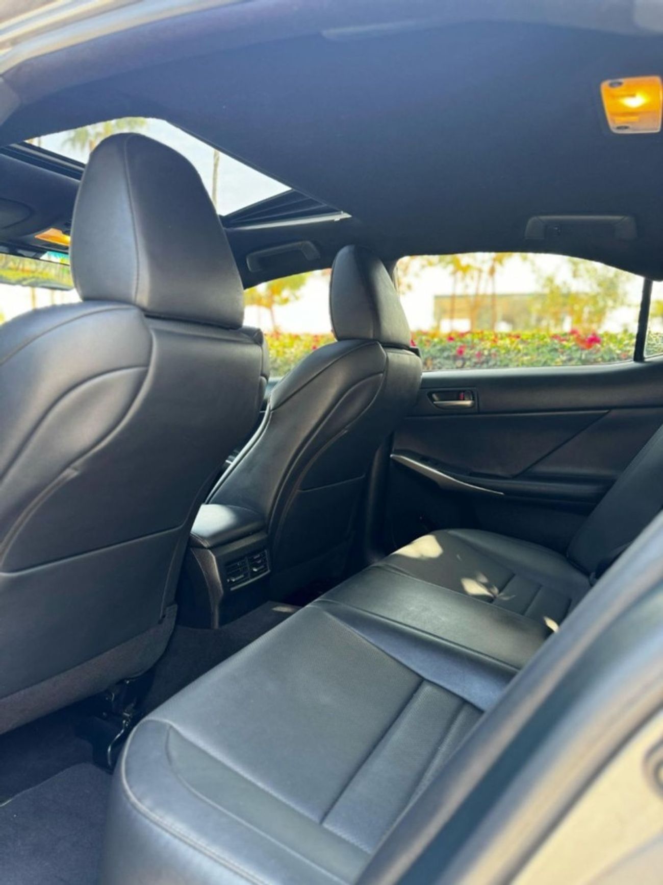 Lexus IS 200 LEXUS IS 200 T MODEL: 2017 PRICE: 43.000 DIRHAMS American specifications Full option, sunroof, finge