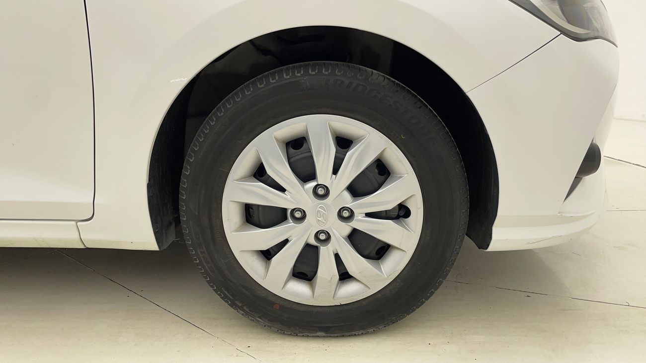 Hyundai Accent SMART 1.6 | Zero Down Payment | Home Test Drive