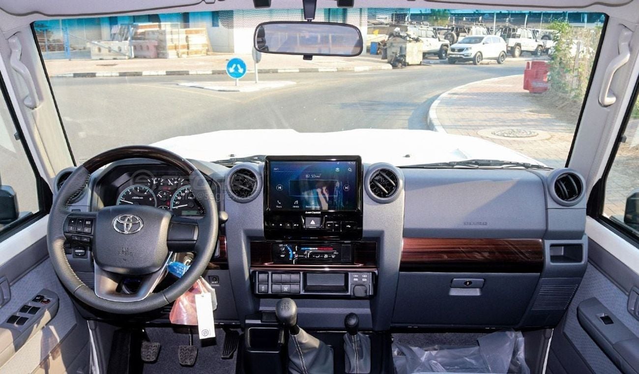 Toyota Land Cruiser 70 2025 Model Toyota Land Cruiser Hardtop LC76, 2.8L Diesel 4WD 5M/T