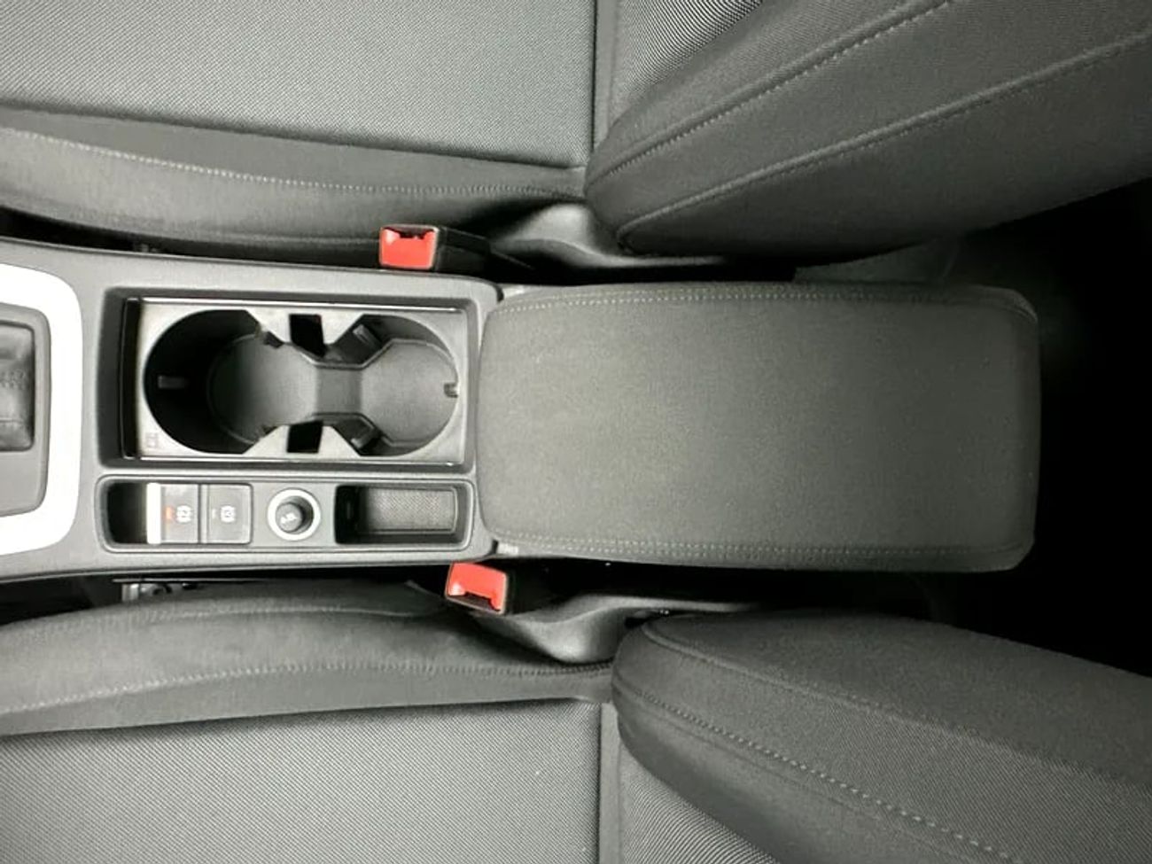 Audi Q3 35 TFSI Advanced 2.0L Advanced 35 TFSI 150hp (Ref# 27129)