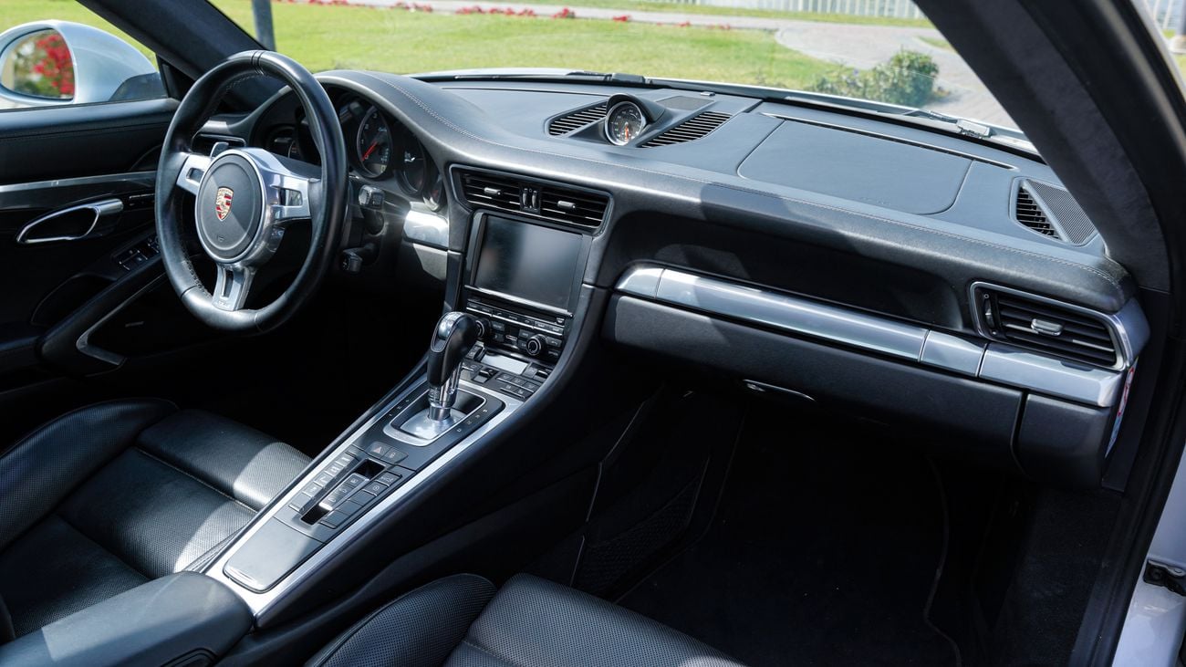 بورش 911 Turbo 3.8L (520 HP) Coupe