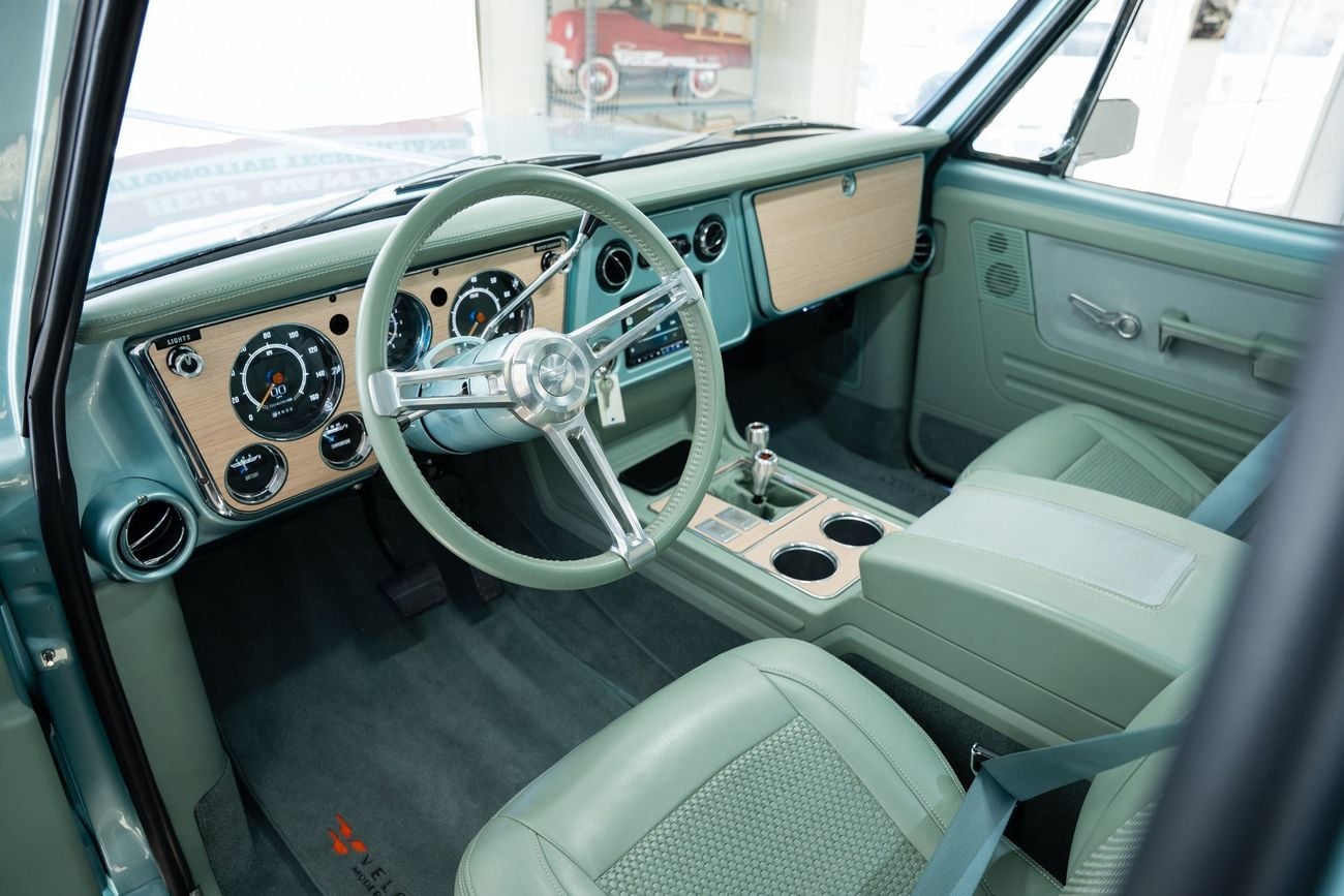 شيفروليه بليزر K5 Velocity Restorations LT1 10 Speed Pro Touring Restomod