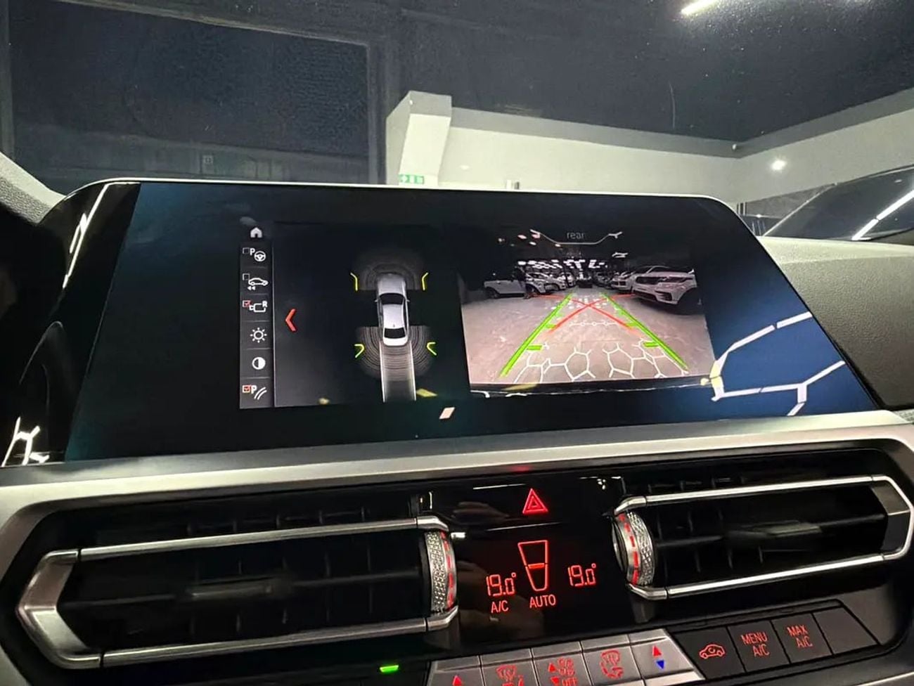 BMW 320i Exclusive 2.0L