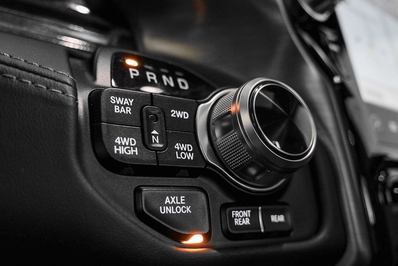 رام 2500 Power Wagon 6.4L 4WD (5 Seater)