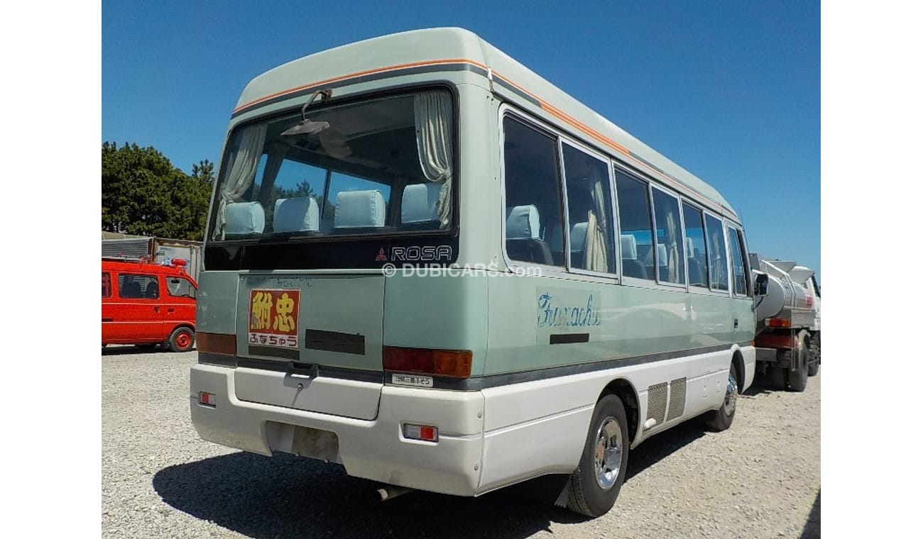 Mitsubishi Rosa 1990