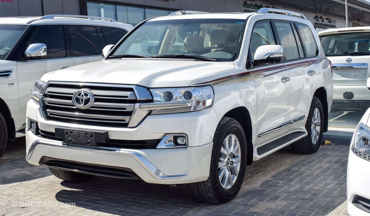 Toyota Land Cruiser GXR تويوتا لاند كروزر 2017 نظيفه جدا صبغ وكاله بدون حوادث فل اوبشن