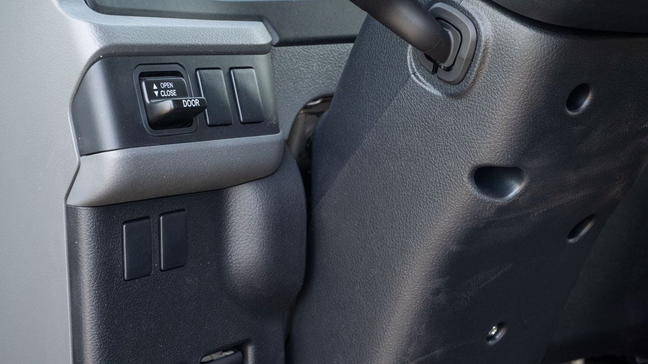 Toyota Coaster Toyota Coaster 2.7 MT 23STR Petrol -2025YM