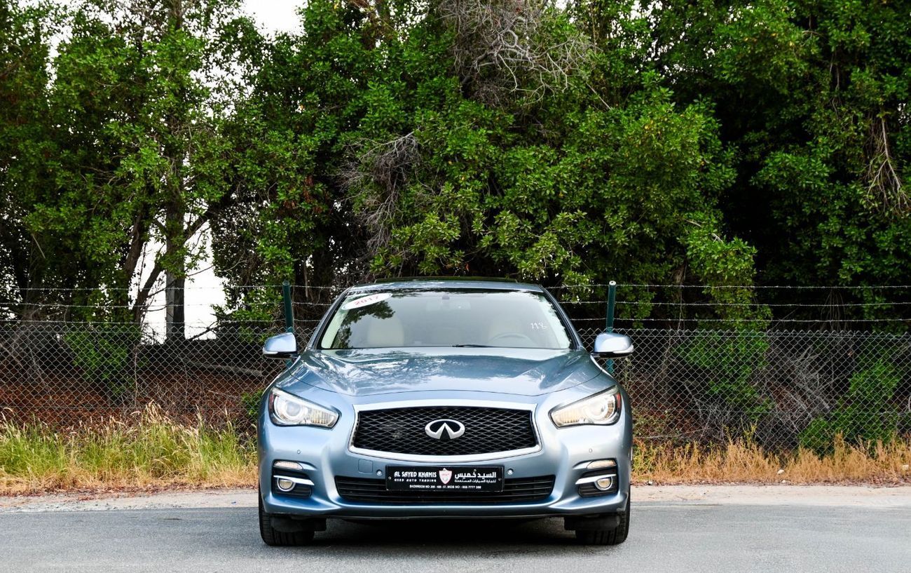 Infiniti Q50 PREMIUM Infiniti Q50 Gulf Spec 2017, excellent condition inside and out