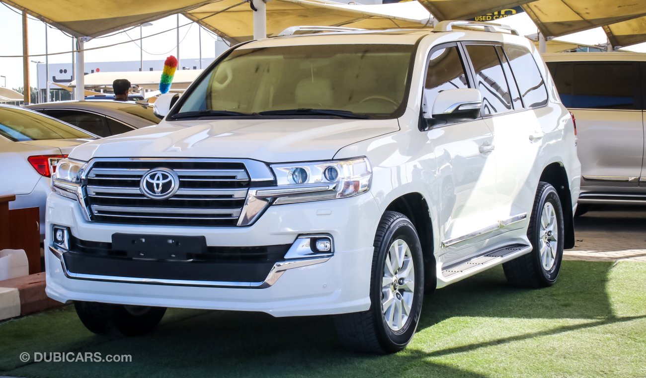 Toyota Land Cruiser GXR V6