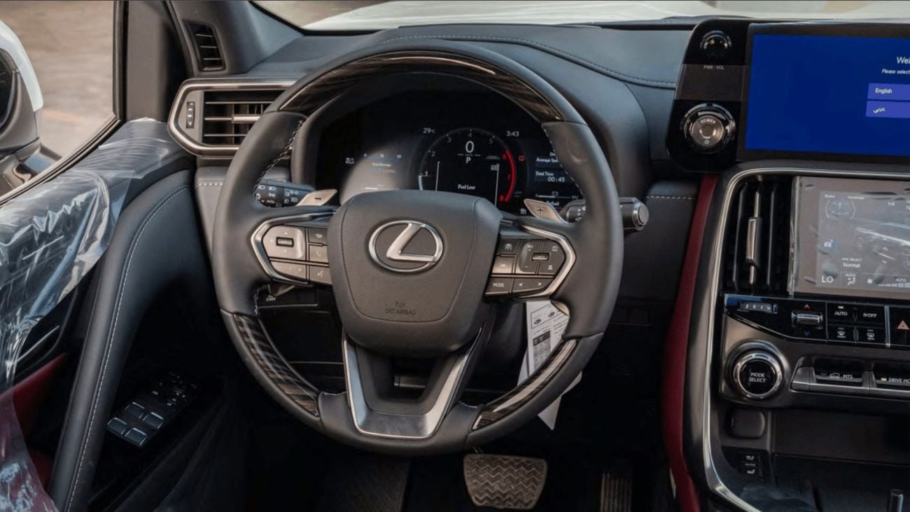 Lexus LX700h SIGNATURE BLACK IN RED 26/26