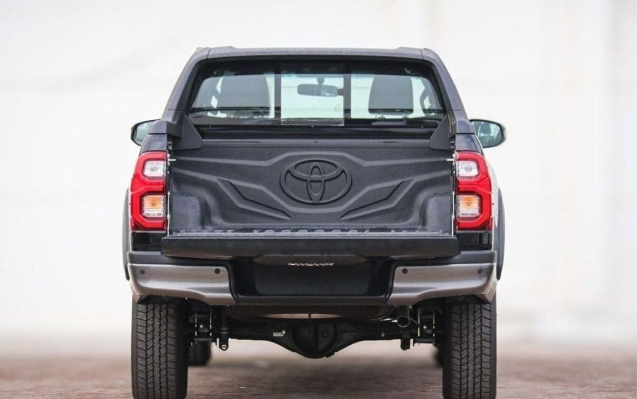 تويوتا هيلوكس Toyota Hilux Adventure 4.0L petrol V6 full option 2024
