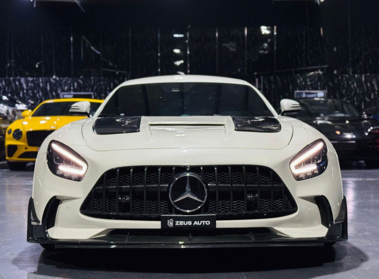 مرسيدس بنز AMG GT