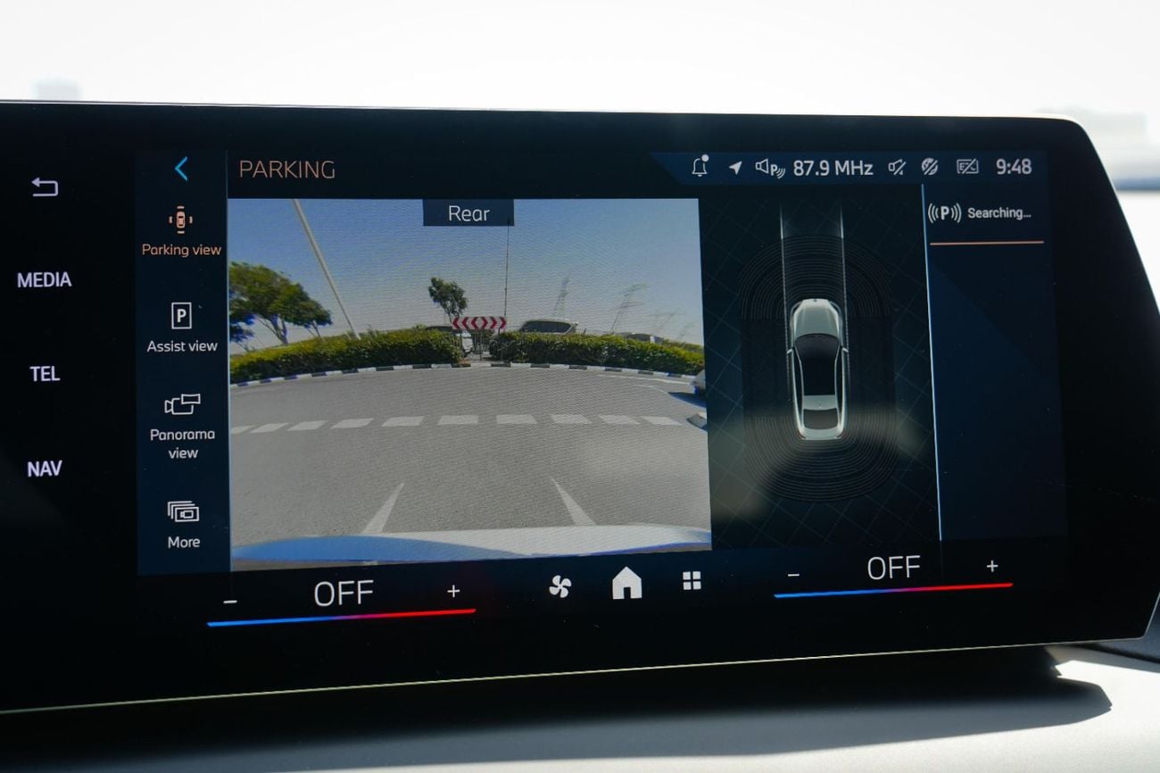 بي أم دبليو 225i 225L 2025!! BRAND NEW CAR!! MENTIONED PRICE IS FOR EXPORT ONLY