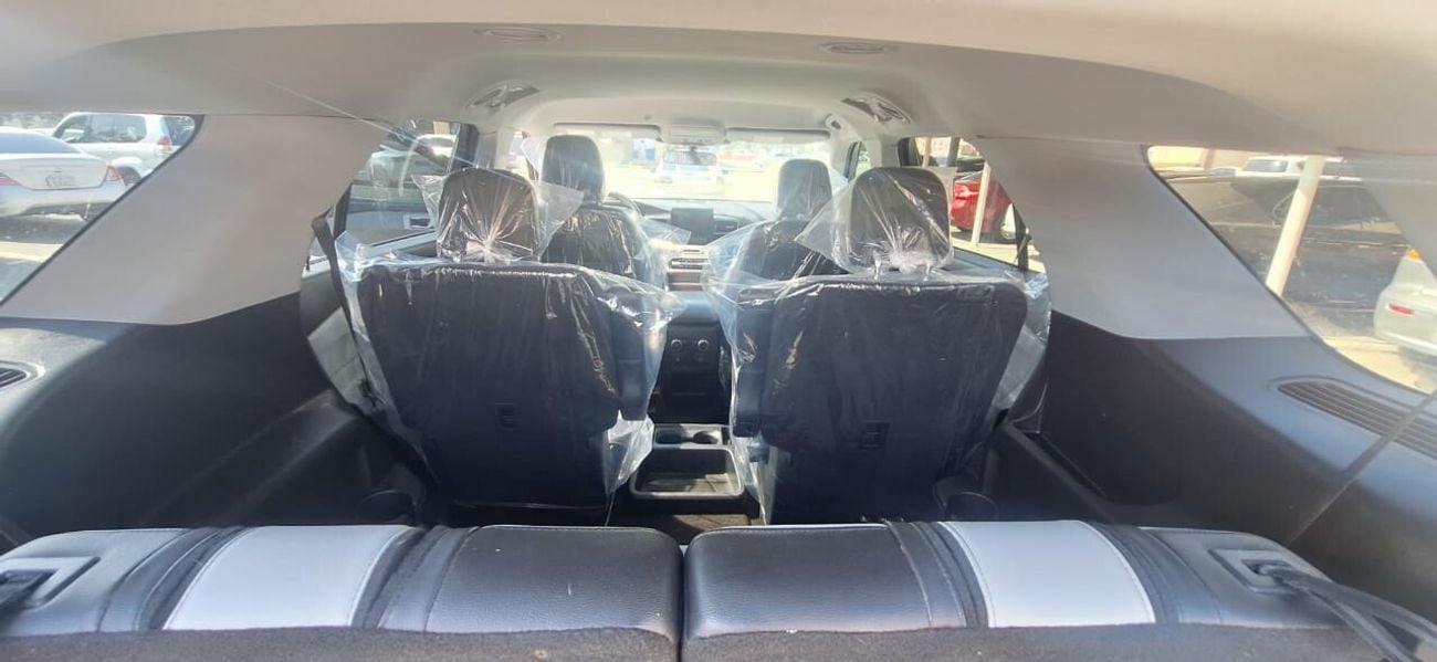 Ford Explorer XLT 200A 2.3L 4WD