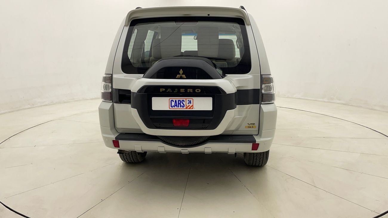 Mitsubishi Pajero GLS MIDLINE 3 | Zero Down Payment | Home Test Drive