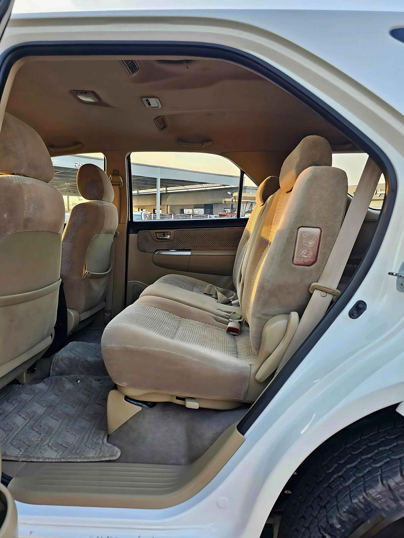 Toyota Fortuner V4 GCC/ 4WD/LOW MILEAGE/ SINGLE OWNER/ NON ACCIDENT/ EXCELLENT CONDITION/ ONLY FOR EXPORT/ LOT#65624