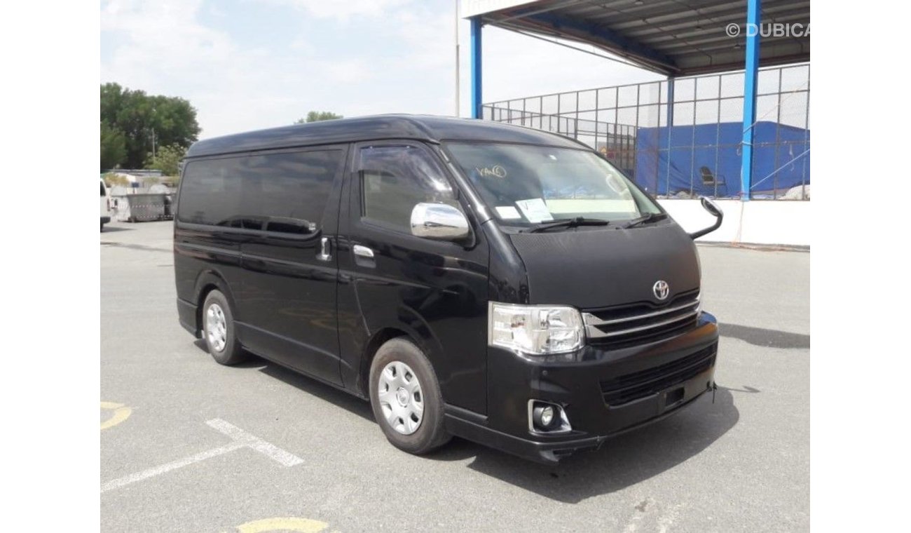 تويوتا هاياس Toyota Hiace RIGHT HAND DRIVE (Stock no PM 573 )