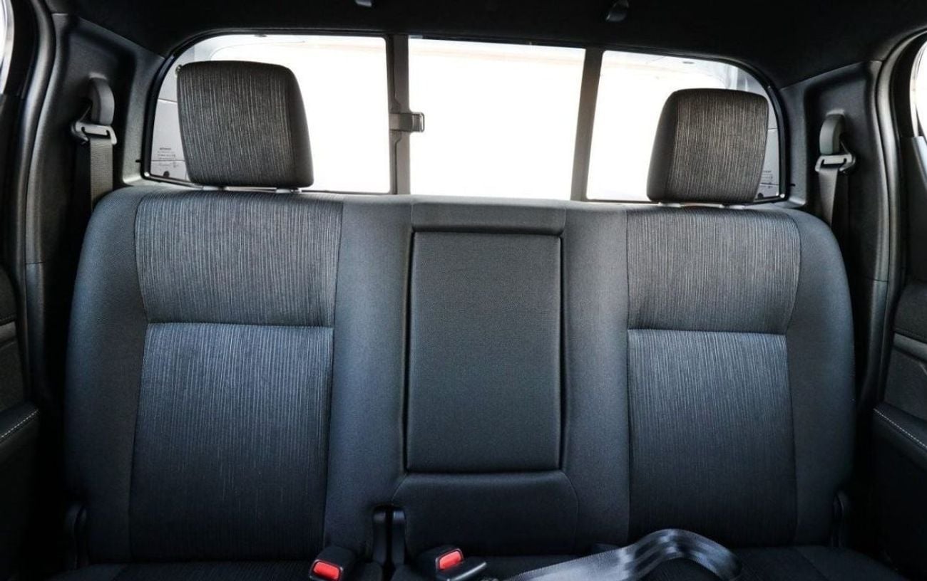 Toyota Hilux Toyota Hilux Adventure 4.0L petrol 2025 in UAE- Black