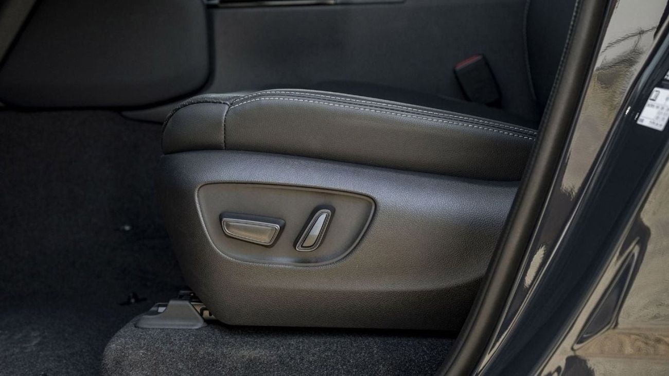 Toyota Prado (LHD) TOYOTA PRADO 250 TXL 2.7P AT LIMITED MY2025 – WHITE