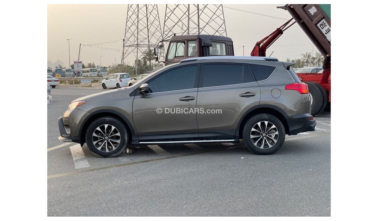 تويوتا راف ٤ *Offer*2015 Toyota Rav4 LE 4x4 MidOption+ With Side Steps and DVD / Leather seats