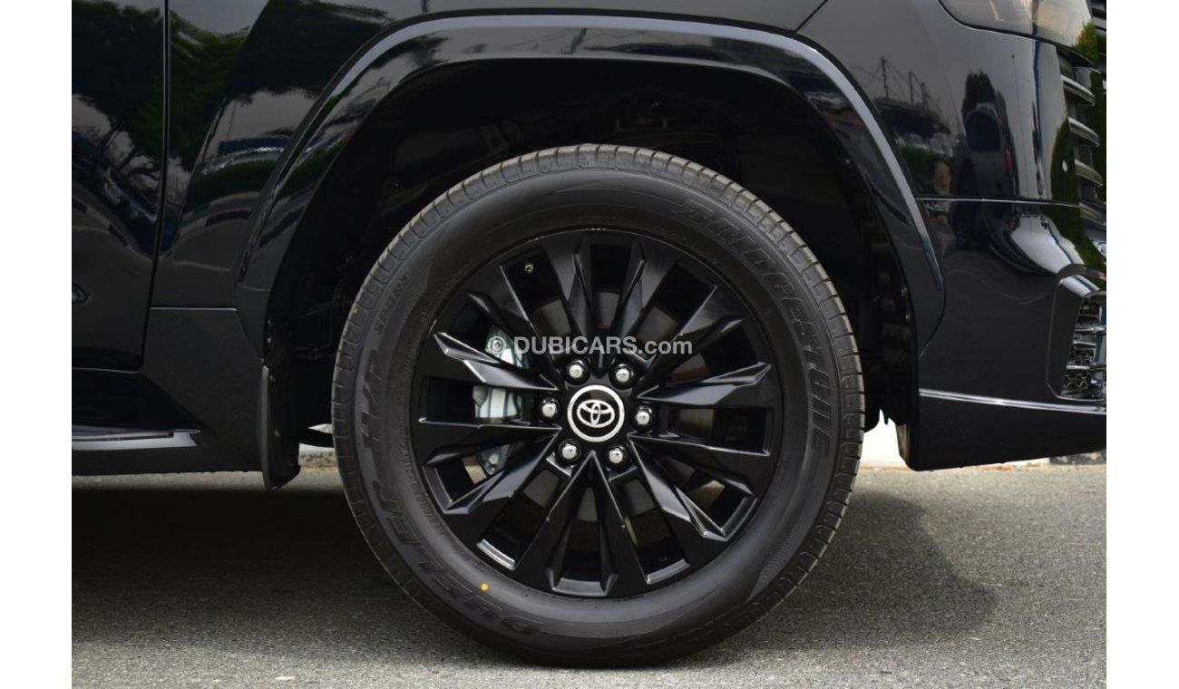 New Toyota Land Cruiser 300 GXR V6 3.5l Twin Turbo AT Black Edition