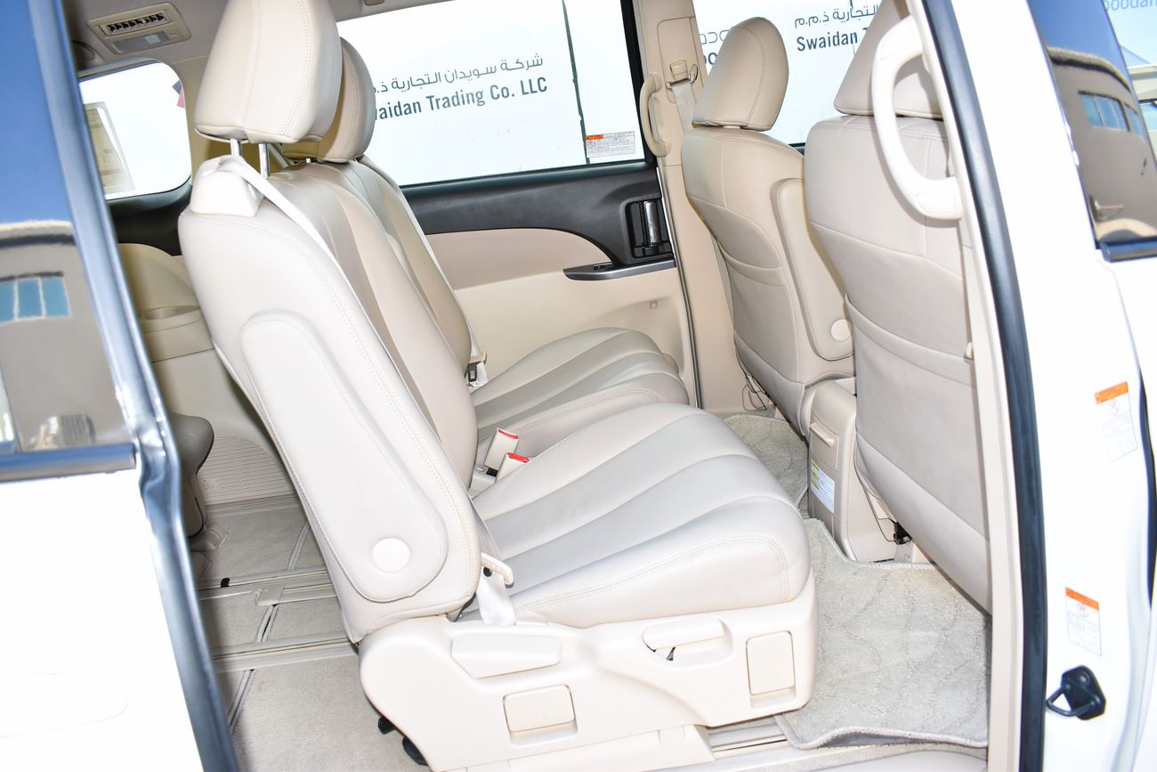 Toyota Previa AED 1439 PM | 2.4L SE GCC DEALER WARRANTY