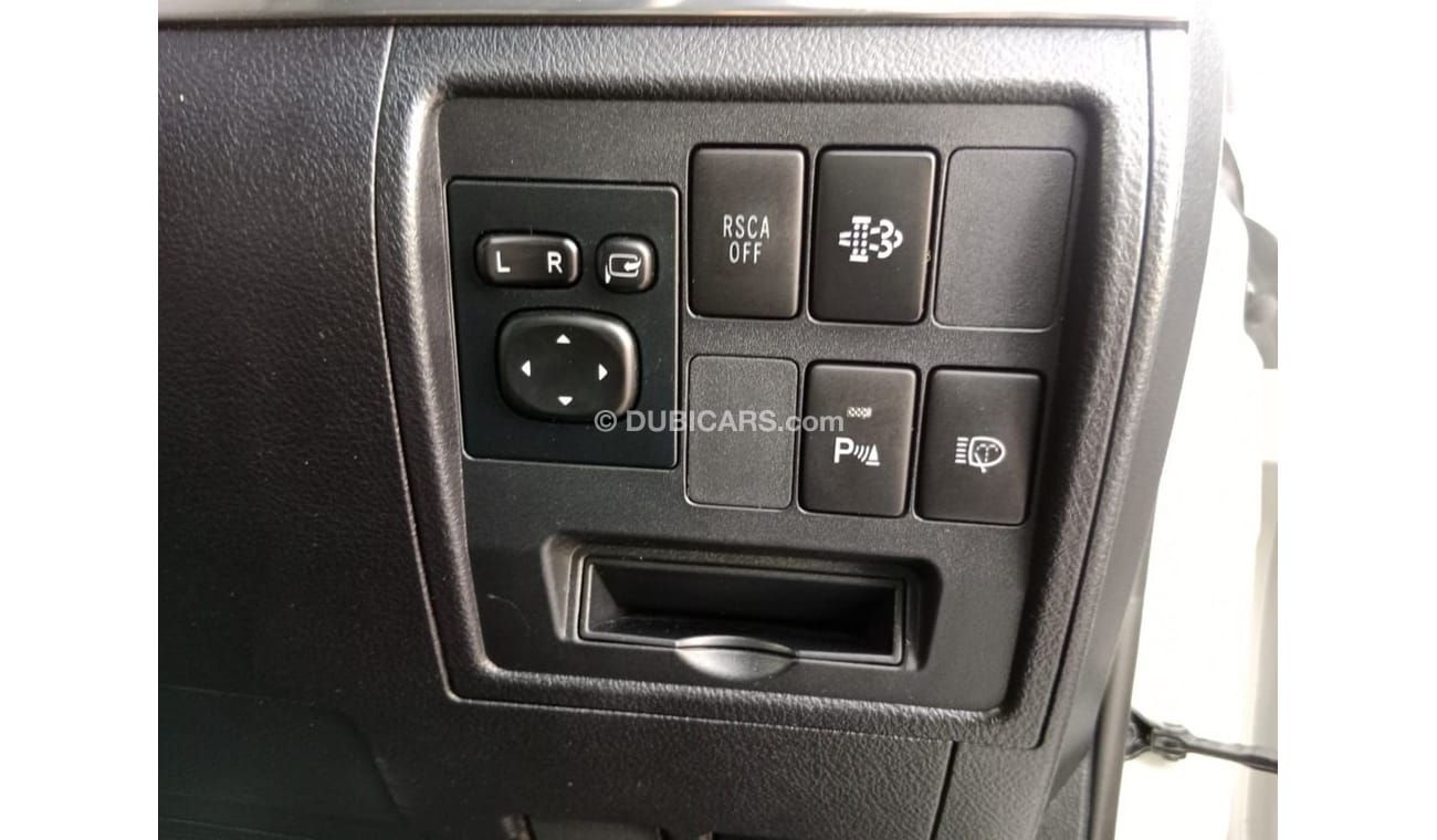 تويوتا لاند كروزر TOYOTA LAND CRUISER RIGHT HAND DRIVE (PM1544)