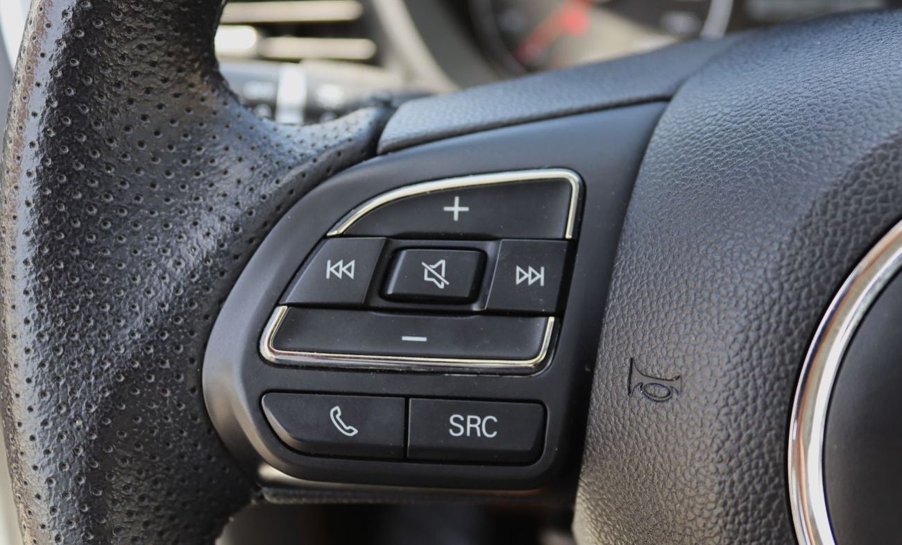 MG 5 MG 5 - 2024 - GCC - Full Option - 1.5L - Agency Serviced - Excellent Condition Inside and Out