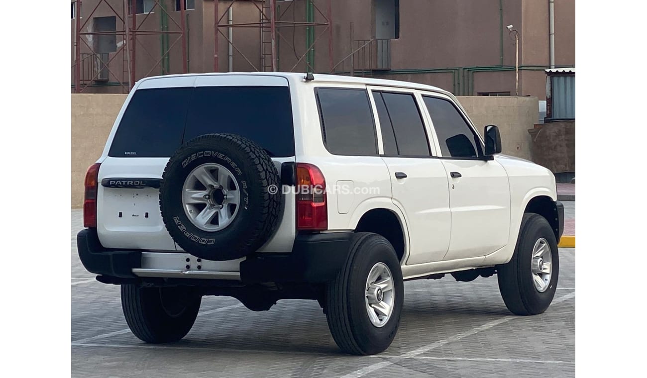 نيسان باترول سفاري