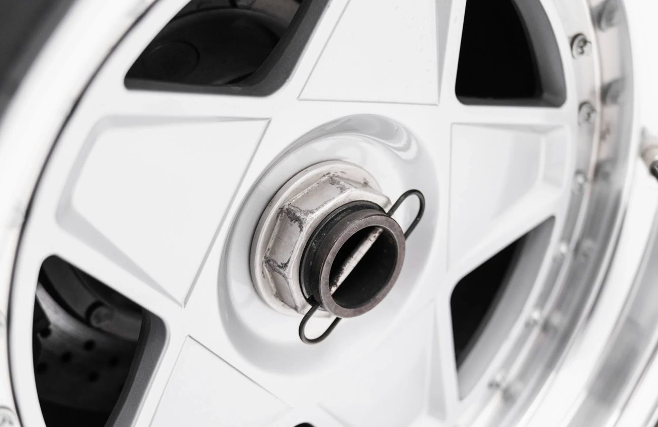 Ferrari F40 2.9L V-8 Twin-Turbocharged Engine