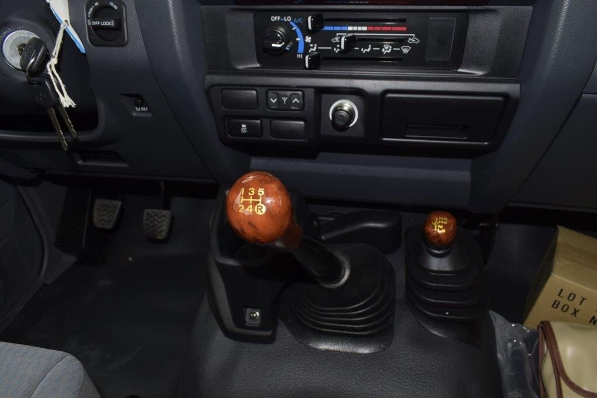 download ficciones el aleph el informe de