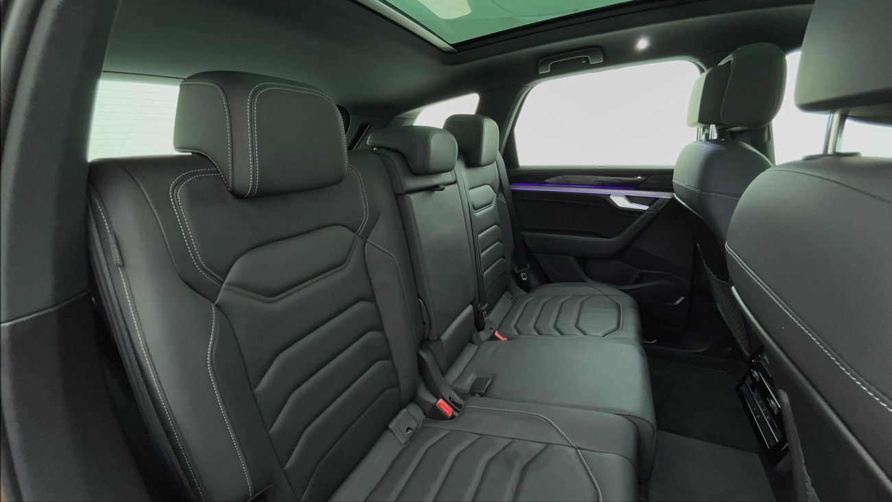 Volkswagen Touareg R LINE 3 | Zero Down Payment | Home Test Drive