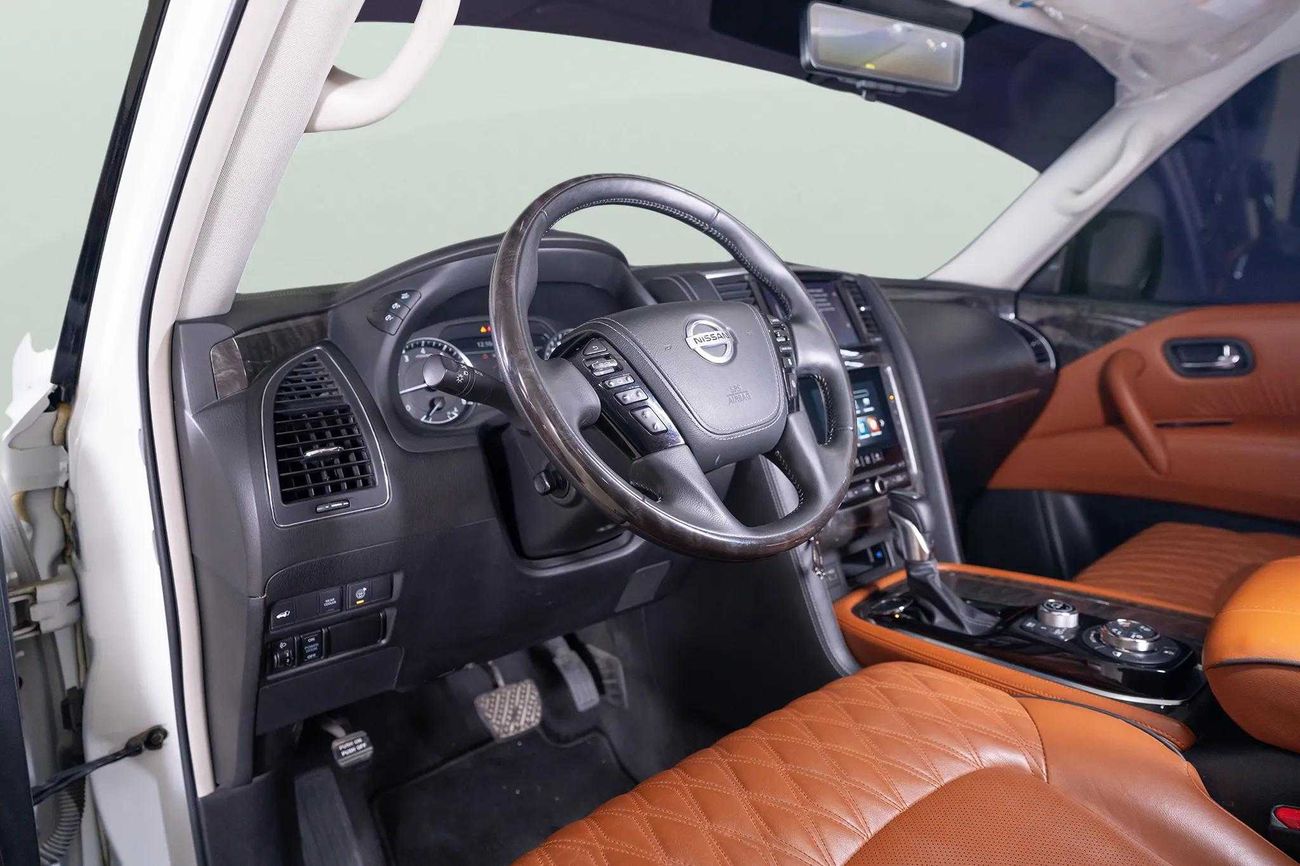 Nissan Patrol SE Platinum City 5.6L SE PLATINUM CITY 4.0