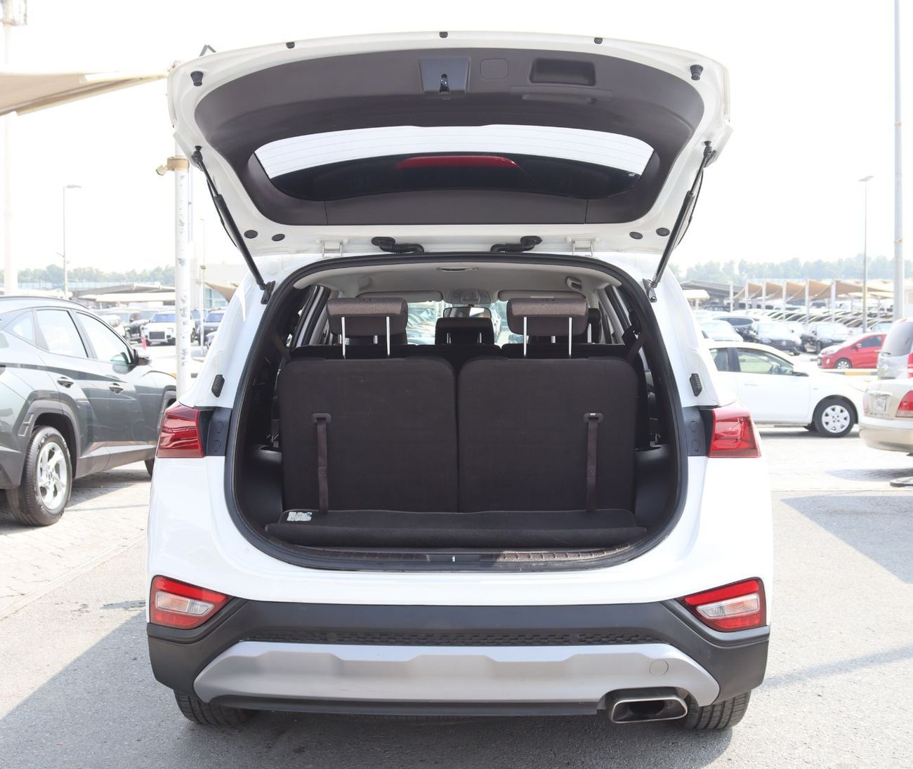 Hyundai Santa Fe GL 2.4L Hyundai Santa Fe - 2019 - GCC - 7 seats - accident-free - 2.4L-low mileage, in excellent con