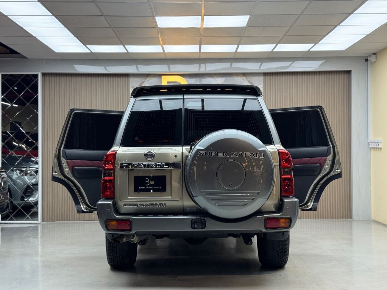 Nissan Patrol Super Safari