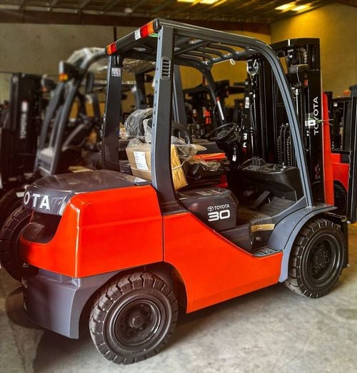 Toyota Fork lift Forklift Toyota 3 Ton 3 Stage Diesel Forklift Truck Model 62-8FD30 MY-2025 (Export only)