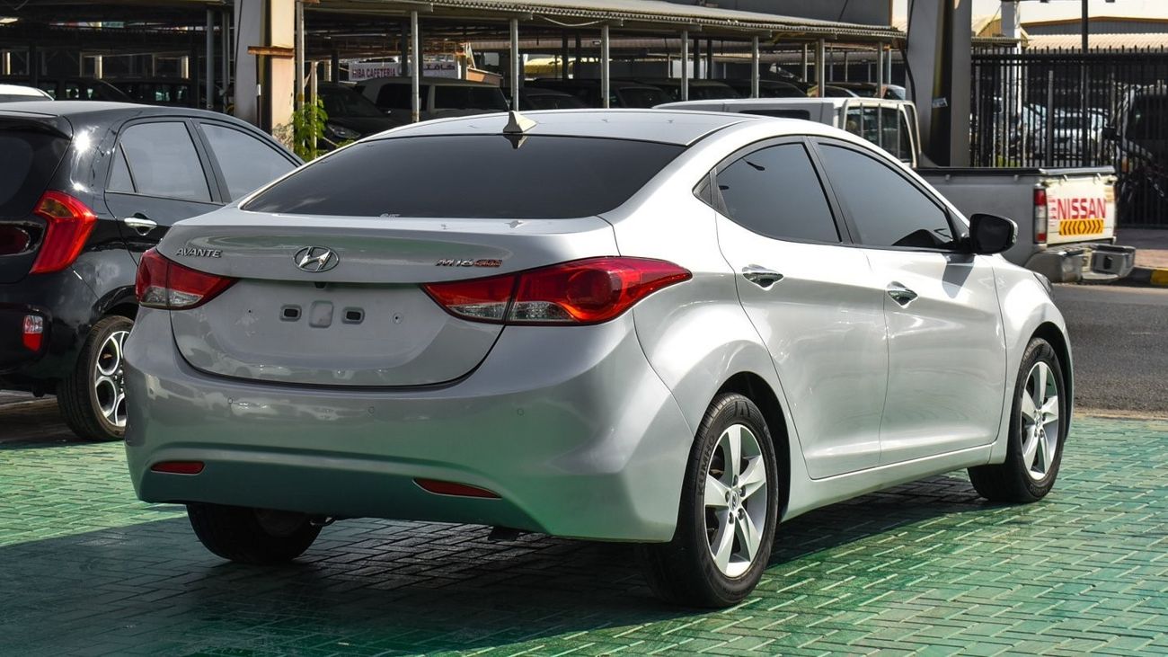 Used Hyundai Avante M16 GDi Korean specs 2012 for sale in Sharjah - 700164
