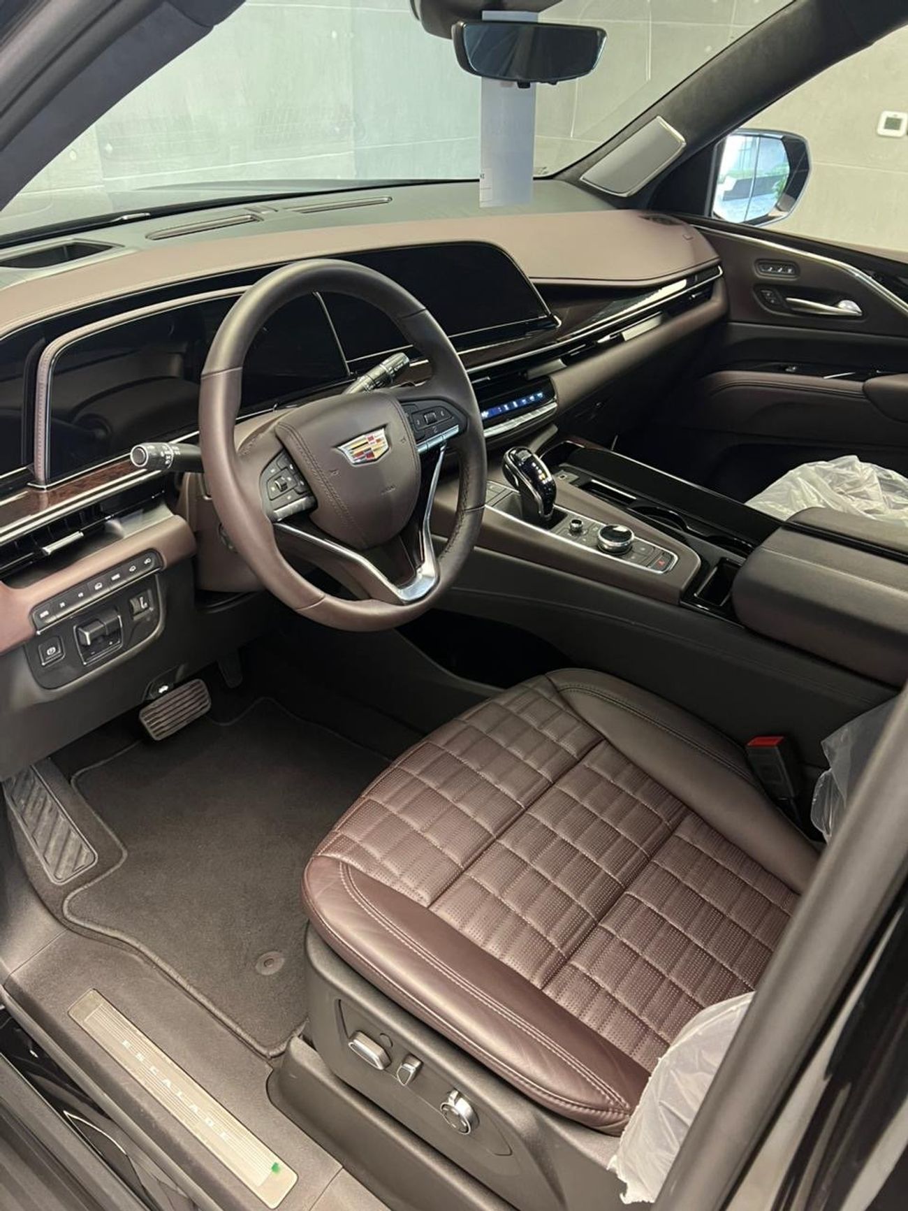 Cadillac Escalade Sport Platinum 6.2L 4WD