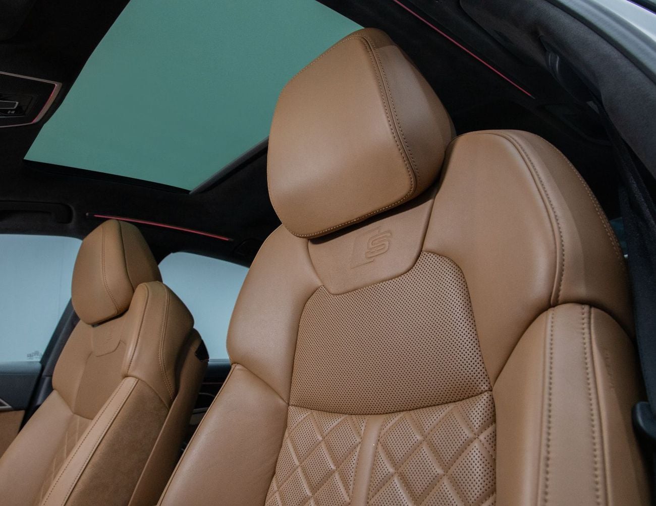 أودي S8 Black Edition