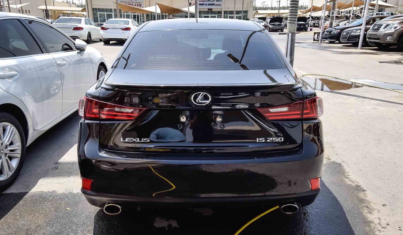 Lexus IS250 - GCC - 0% Down payment - VAT included