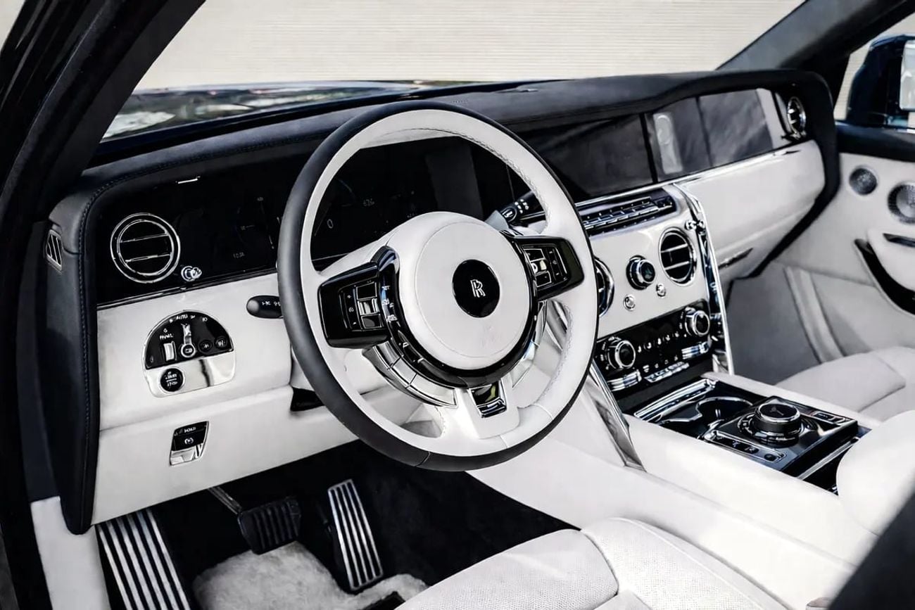 Rolls Royce Cullinan BLACK BADGE Ghost Series II Black Badge+Shooting Star+4SEATS
