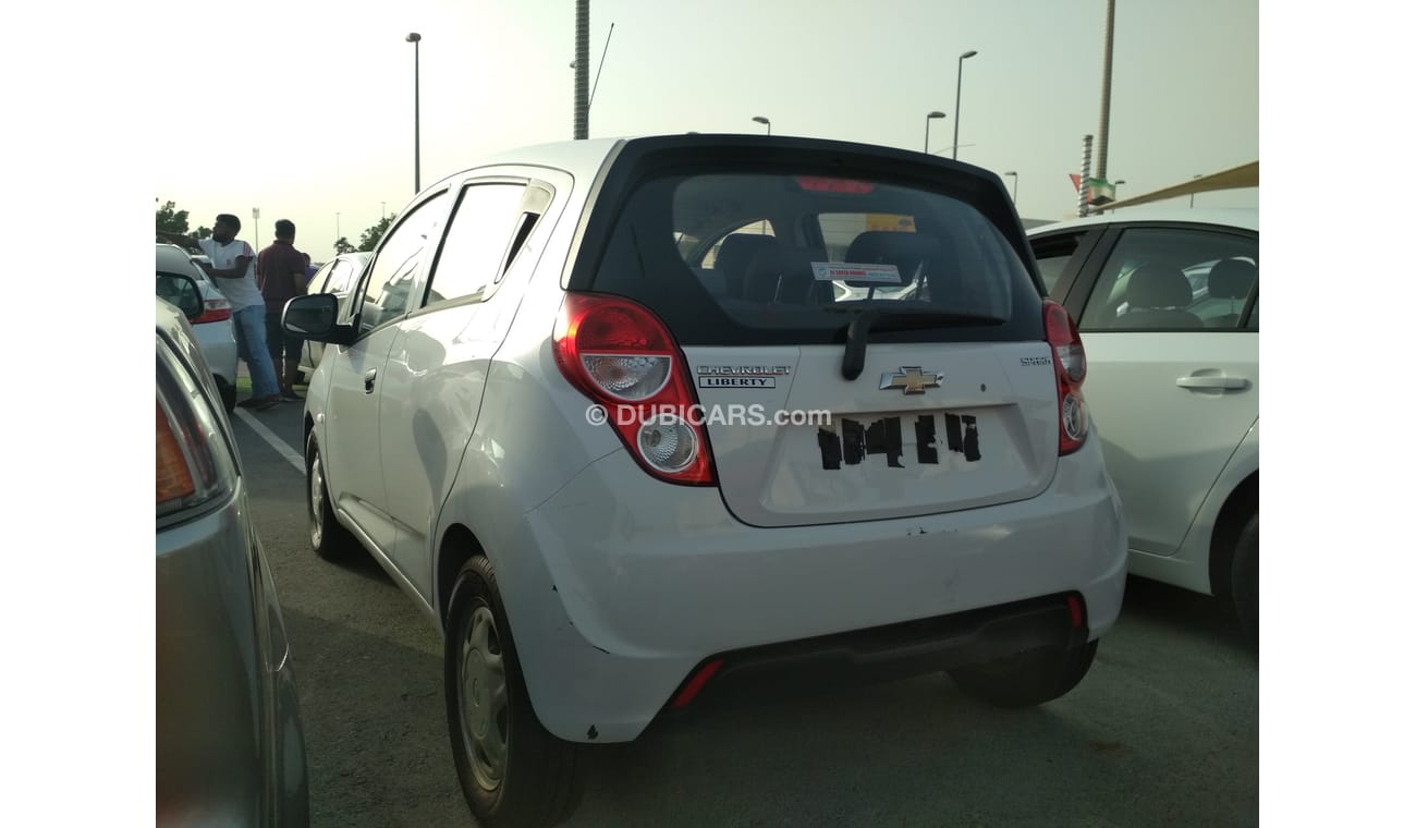 Chevrolet Spark WHITE 2015 GCC NO ACCIDENT NO PAIN PERFECT