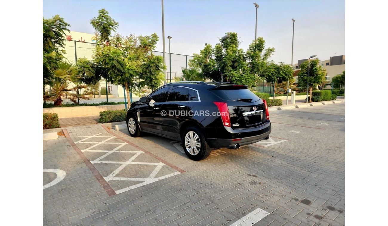 كاديلاك SRX لاكجري