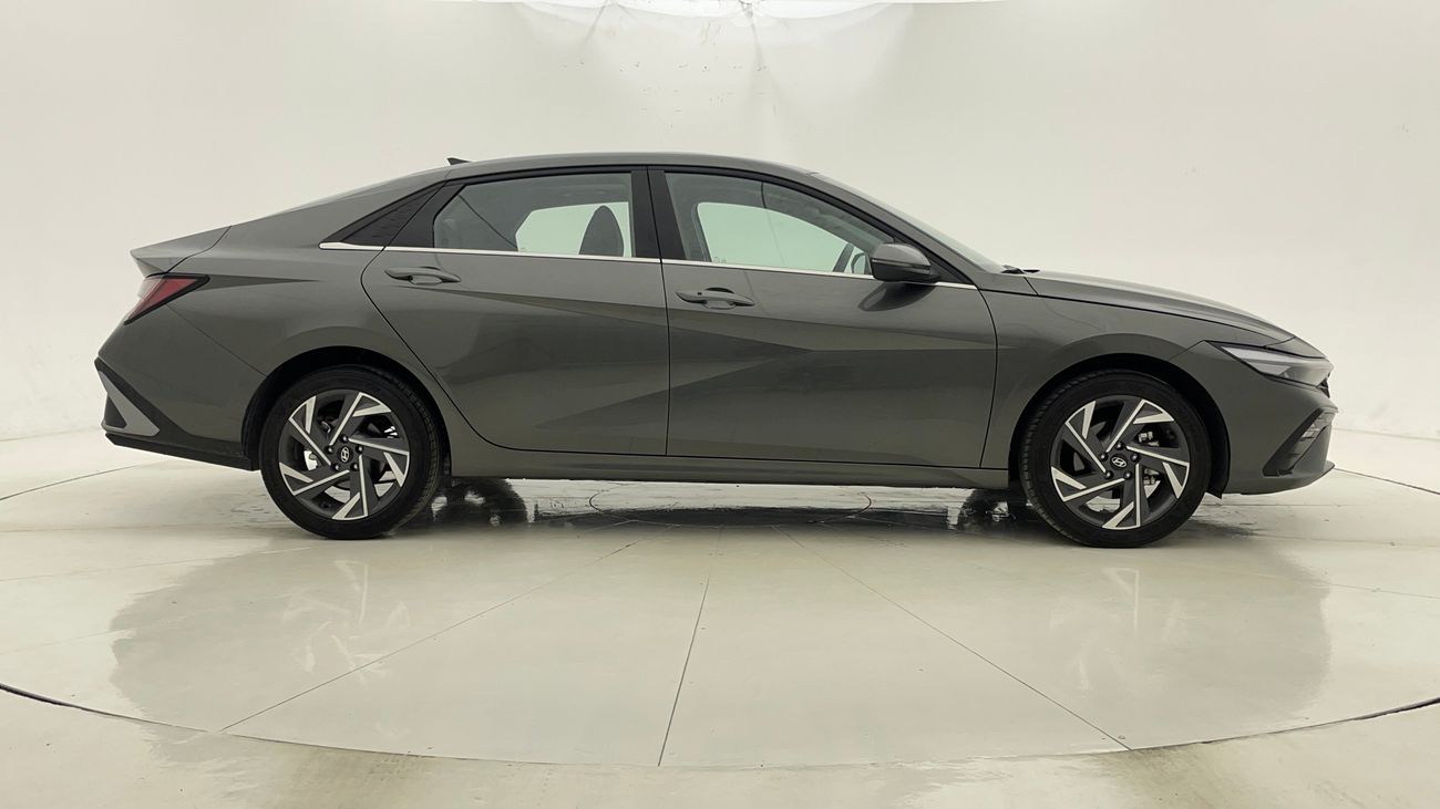 هيونداي إلانترا COMFORT 1.6 | بدون دفعة مقدمة | اختبار القيادة في المنزل