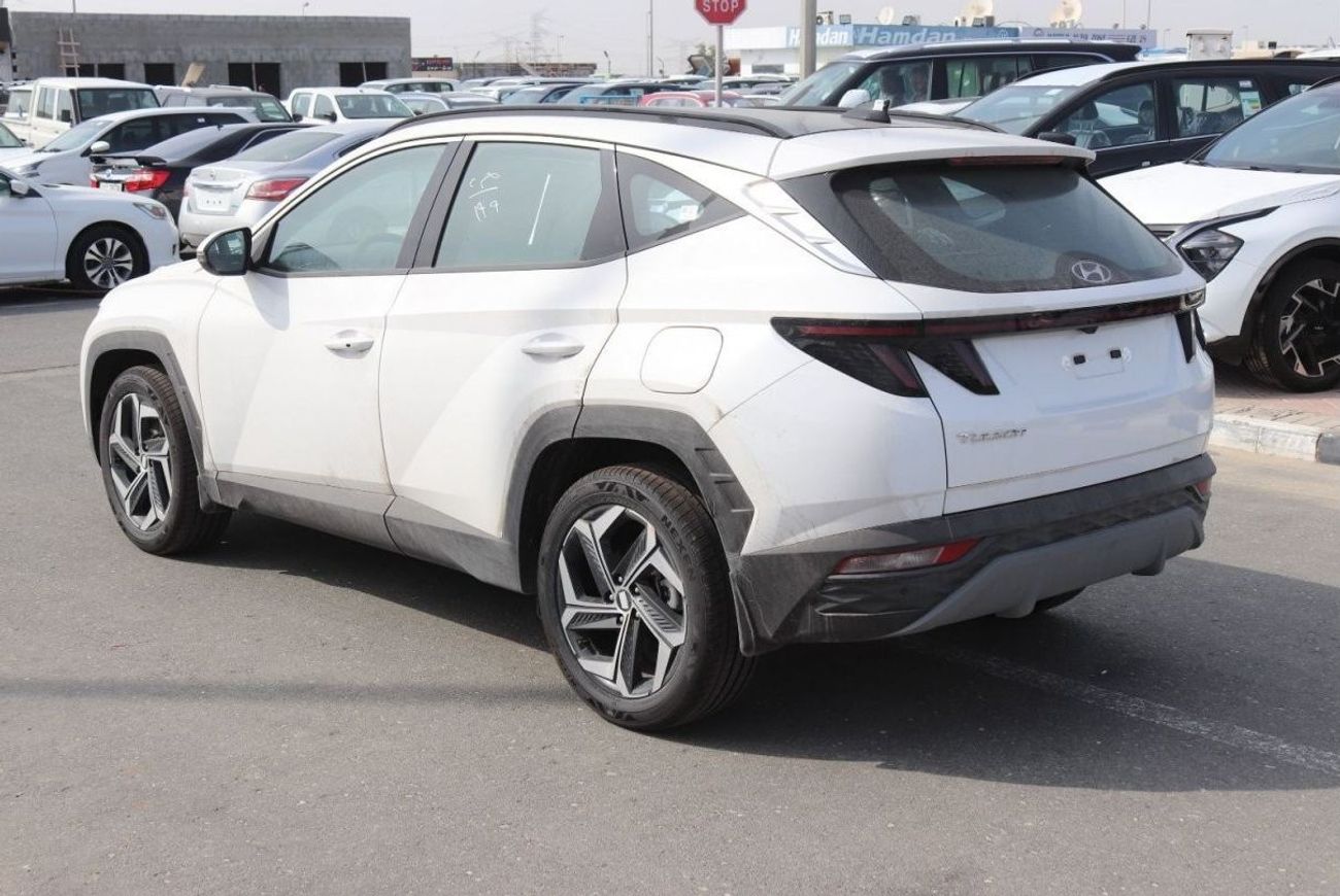 هيونداي توسون 2.0L Panoramic / Push Start /2 Electric seat / Wireless charges / monitor  2023 Full Option