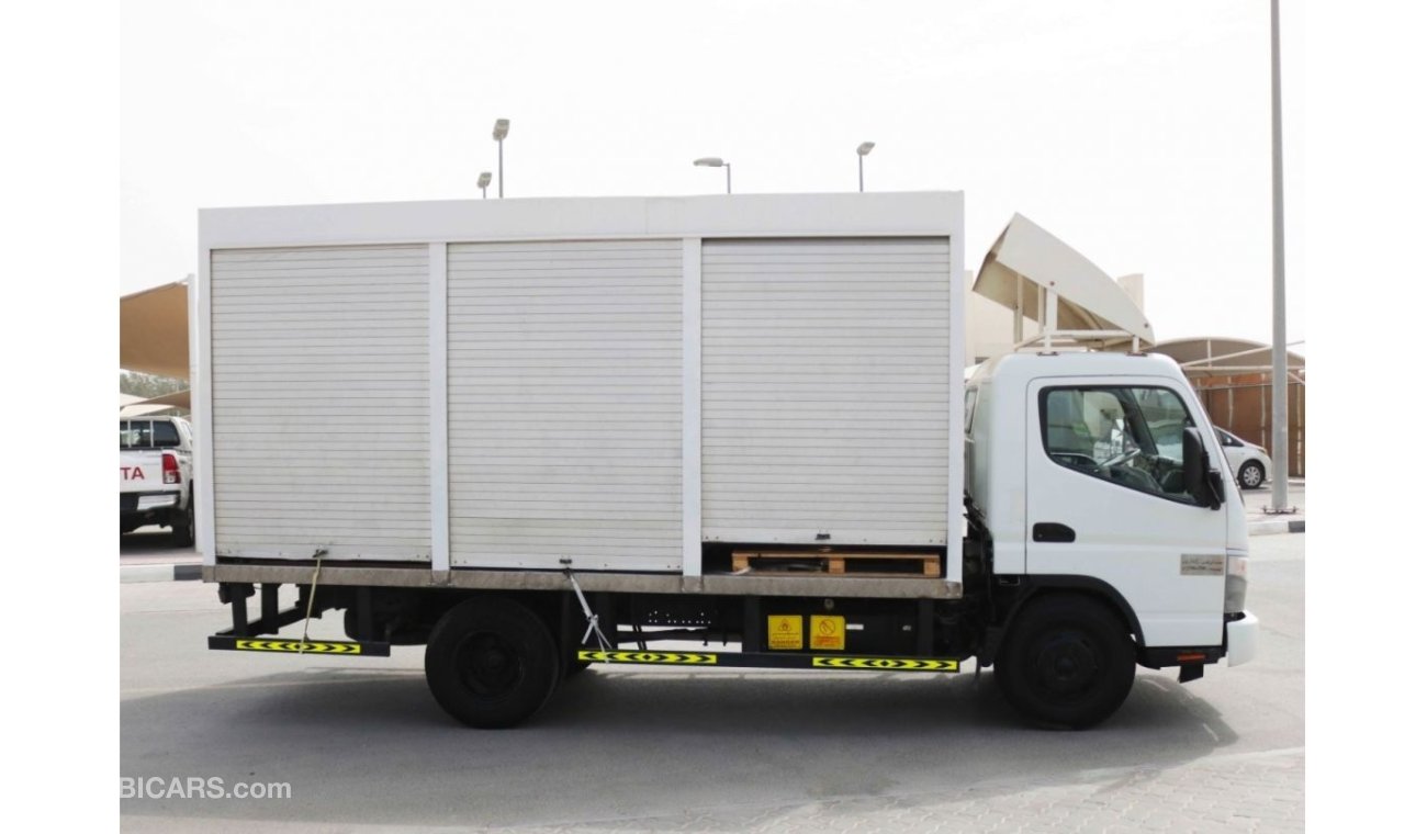 Mitsubishi Fuso 2013 | FUSO CANTER WATER BODY - 3 TON CAPACITY WITH GCC SPECS AND EXCELLENT CONDITION