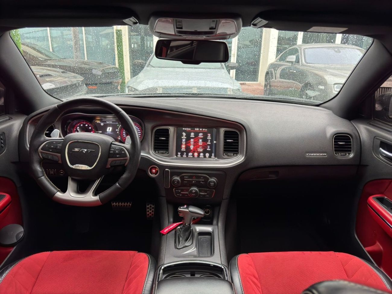 Dodge Charger SRT Hellcat 6.2L (707 HP)