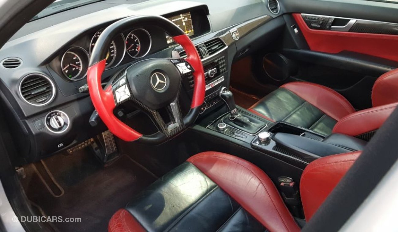 مرسيدس بنز C 63 AMG 2012 mercedes C63 AMG Full options Gulf specs